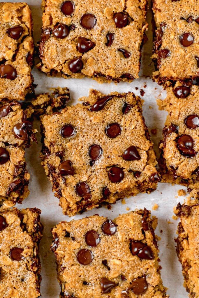 fluffy and healthy chocolate chip oatmeal bars
