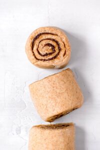 how to cut cinnamon roll dough