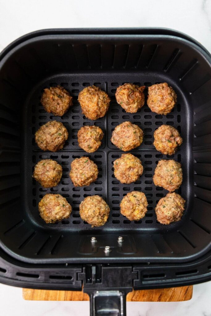 turkey meatballs in air fryer basket