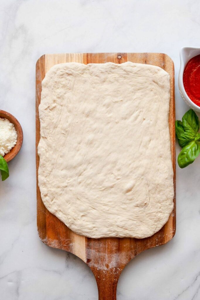 how to roll out pizza dough for pizza rolls