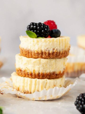 healthy mini protein cheesecakes