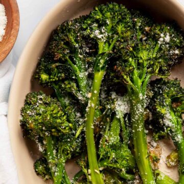 garlic air fryer roasted broccolini