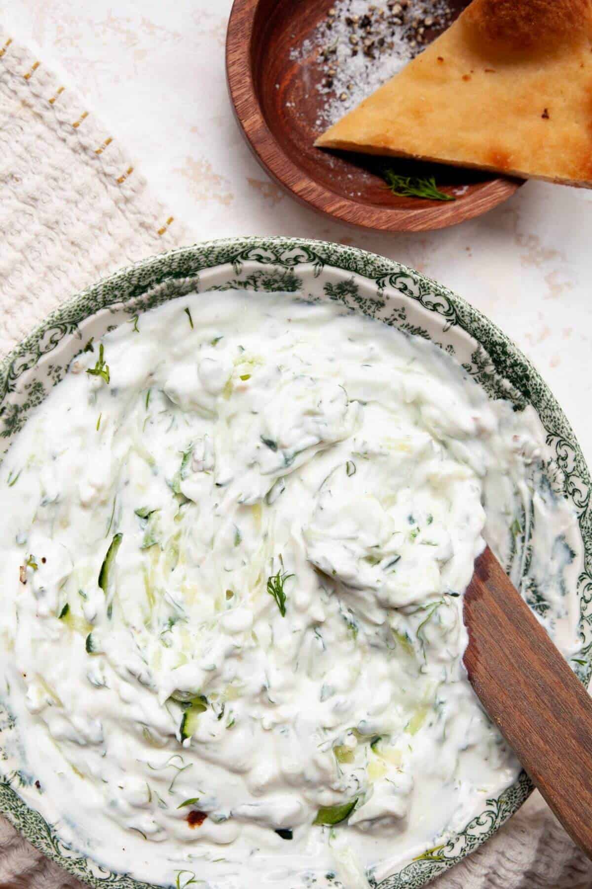 Healthy tzatziki sauce made with Greek yogurt and no oil.