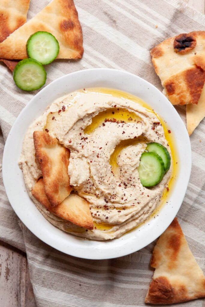 5 minute homemade hummus made in a blender