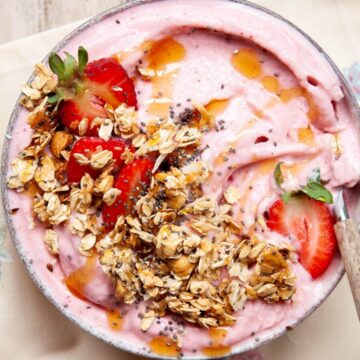 healthy homemade protein strawberry smoothie bowl
