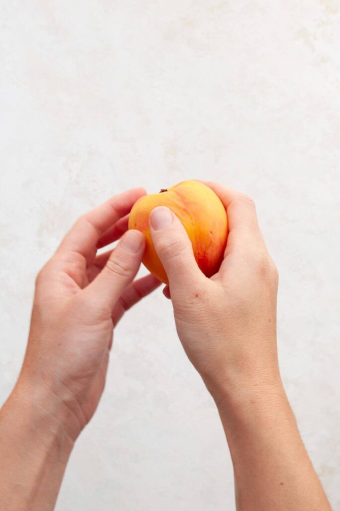 how to peel the skin off a peach after boiling it