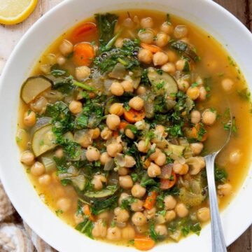 lemony Greek chickpea soup with zucchini and carrots