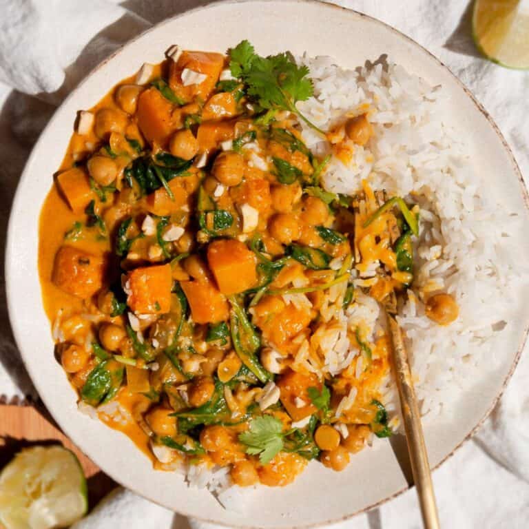 Butternut Squash Chickpea Curry (One Pot) - Healthful Blondie