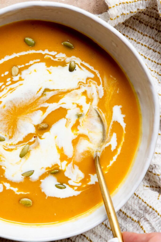 healthy one-pot carrot and butternut squash soup